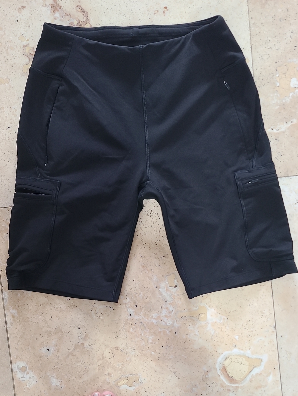 Duluth Trading Co Black Cargo Performance Shorts Inseam 8.5"